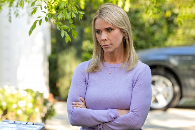 Calma, Larry - What Have I Done? - Do filme - Cheryl Hines