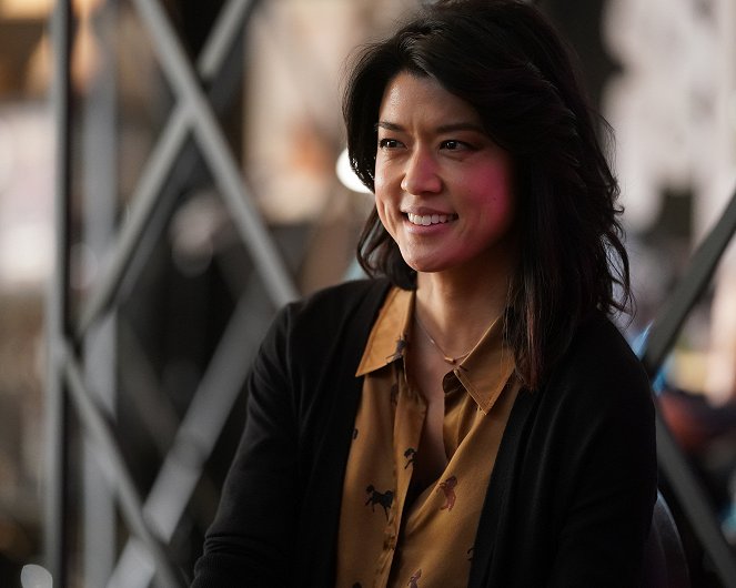 A Million Little Things - Any Way the Wind Blows - Van film - Grace Park