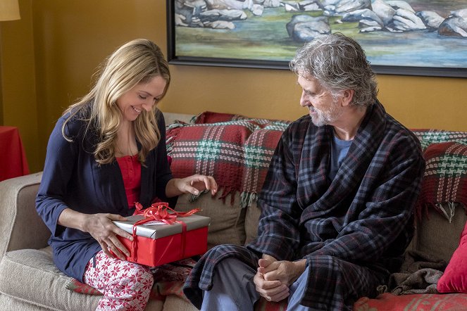 The Christmas Cure - Photos - Brooke Nevin, Patrick Duffy