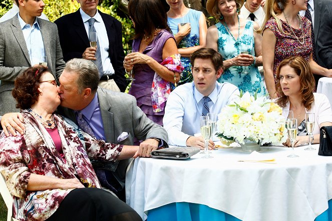 The Office (U.S.) - Season 9 - Roy's Wedding - Photos