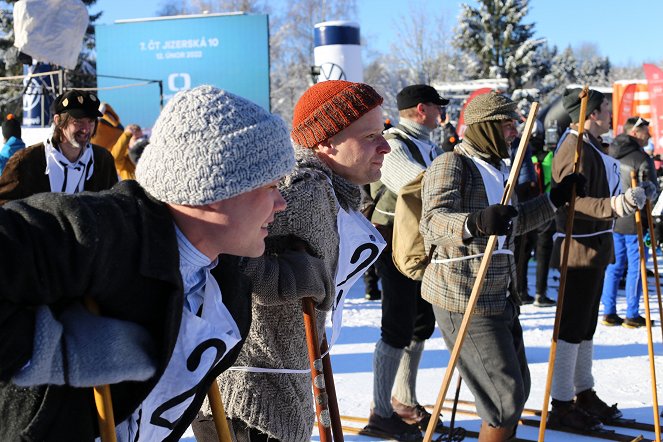 Poslední závod - Tapahtumista - Speciální desetikilometrový závod pro tvůrce filmu Poslední závod v rámci Jizerské 50. - Vladimír Pokorný, Kryštof Hádek