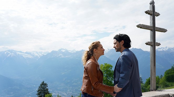 Der Bozen-Krimi - Verspieltes Glück - Van film - Chiara Schoras, Stefano Bernardin