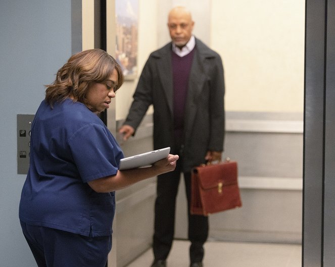 Grey's Anatomy - No Time to Die - Photos - Chandra Wilson