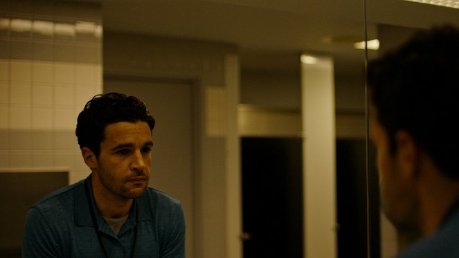 Possessor - Photos - Christopher Abbott