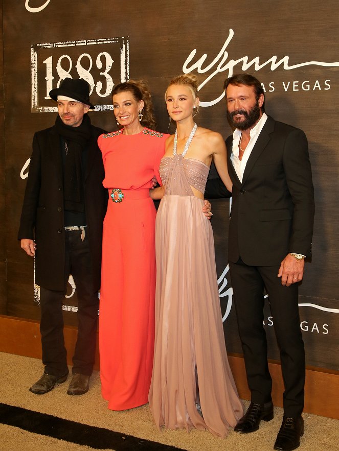 1883 - Events - World premiere of "1883" at Wynn Las Vegas on December 11, 2021 in Las Vegas, Nevada