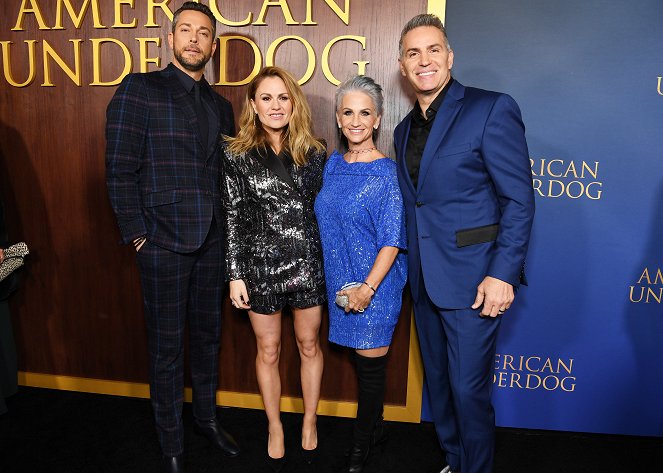 Americký outsider - Z akcií - "American Underdog" Premiere at TCL Chinese Theatre on December 15, 2021 in Hollywood, California