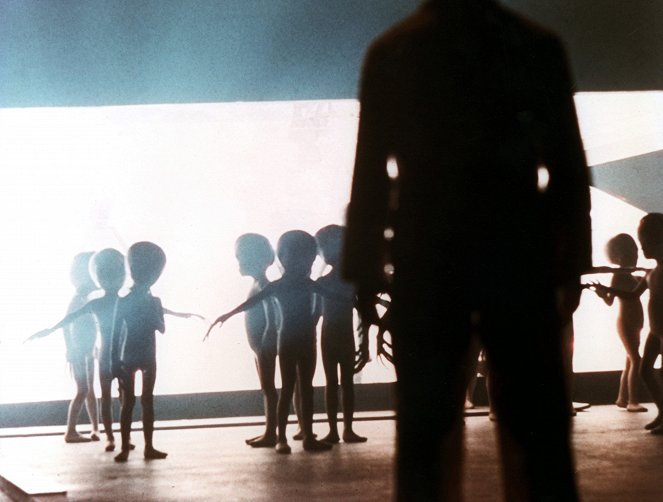 Close Encounters of the Third Kind - Photos