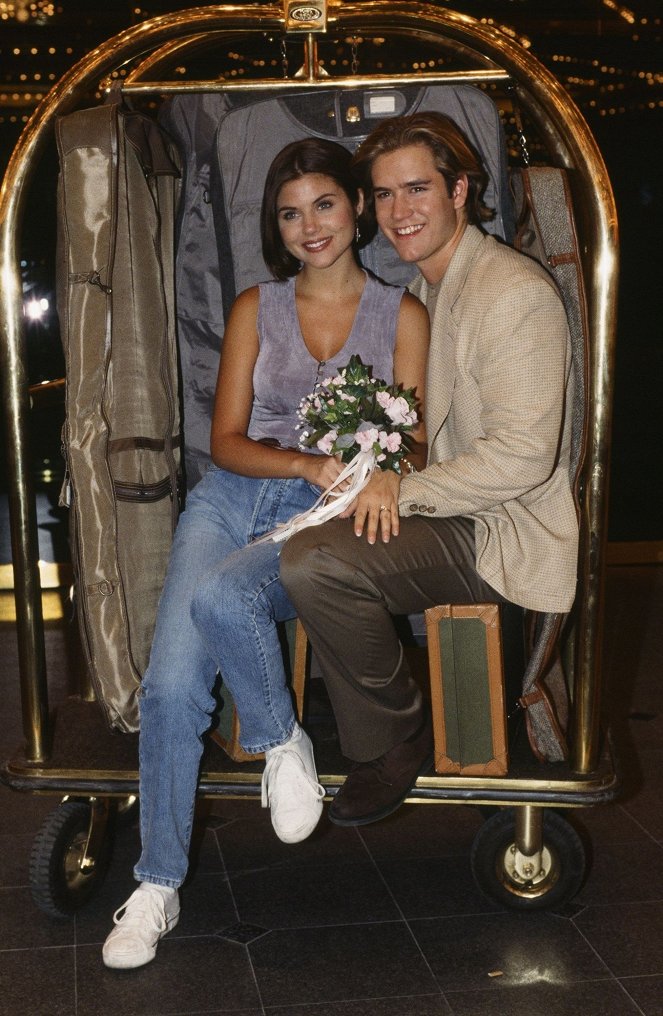 Saved by the Bell: Wedding in Las Vegas - Promokuvat