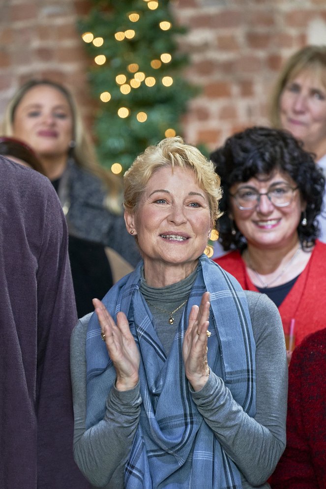 Wenn das Glöckchen klingelt - Filmfotos - Dee Wallace