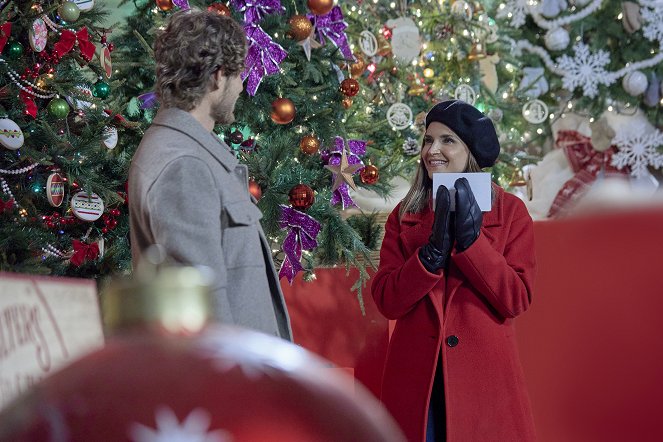 'Tis the Season to be Merry - De la película - Rachael Leigh Cook