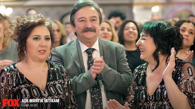 Aşk Mantık İntikam - Episode 25 - De la película - Günay Karacaoğlu, Süleyman Atanısev, Zeynep Kankonde