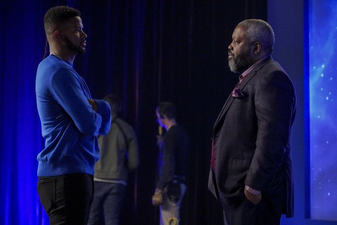 Grown-ish - Season 4 - The Revolution Will Not Be Televised - Photos - Trevor Jackson, Kadeem Hardison