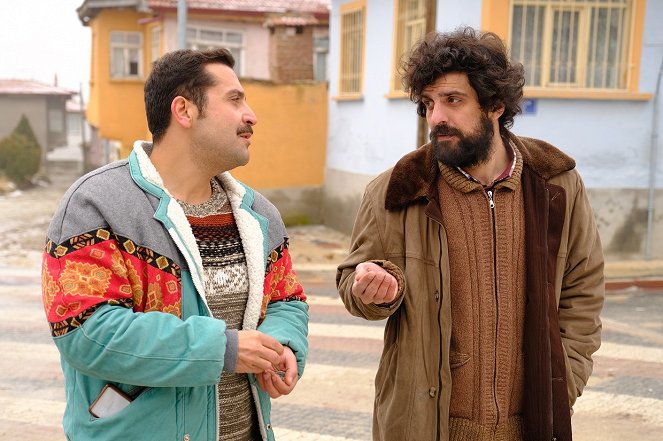 Gönül Dağı - Babalarının Kaderi - De la película - Cihat Süvarioğlu