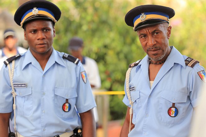 Death in Paradise - Season 5 - One for the Road - Z filmu