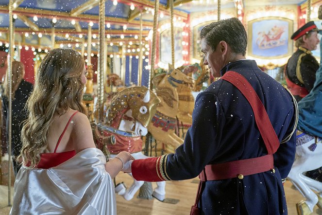 A Christmas Carousel - De la película - Neal Bledsoe