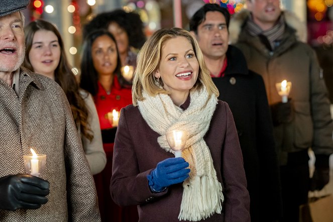 Christmas Town - Photos - Fred Keating, Candace Cameron Bure