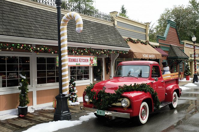 Christmas in Evergreen: Tidings of Joy - Making of