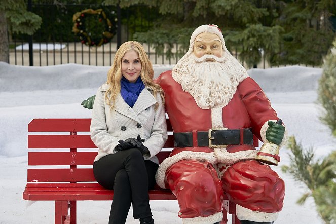 The Christmas Club - Promo - Elizabeth Mitchell