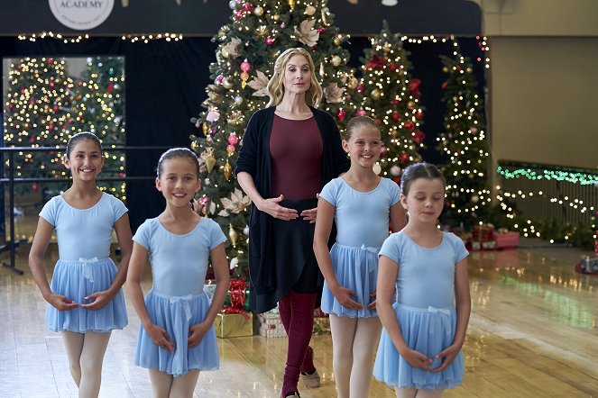 The Christmas Club - De filmes - Elizabeth Mitchell