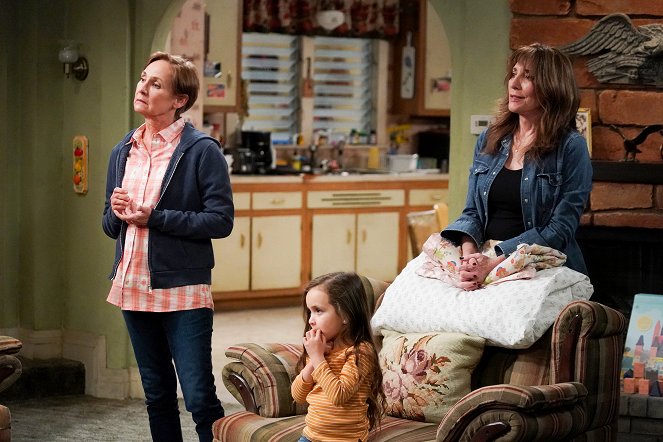 The Conners - Triggered - Z filmu - Laurie Metcalf, Katey Sagal