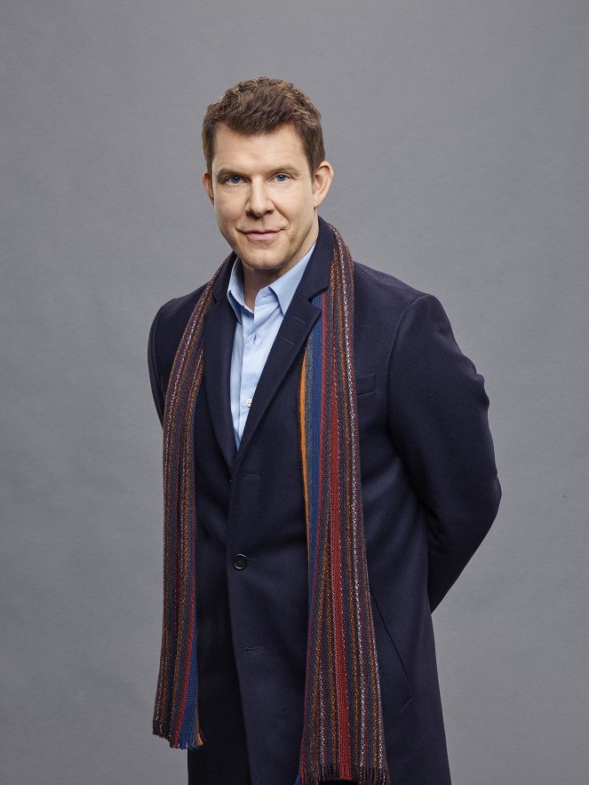 It's Beginning to Look a Lot Like Christmas - Promo - Eric Mabius