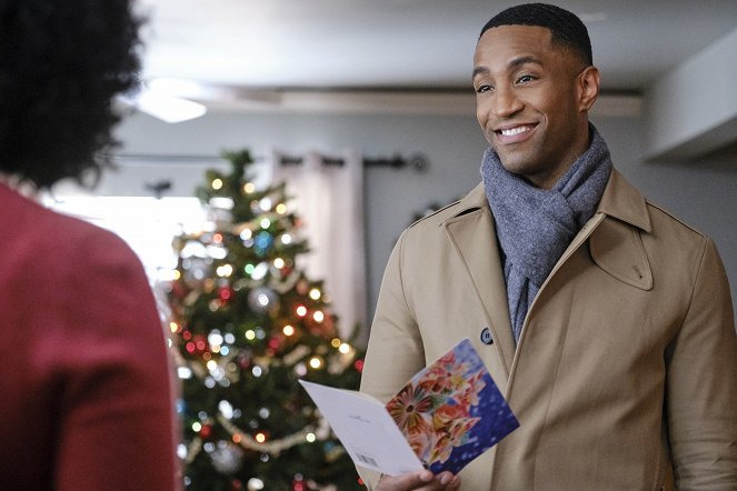 A Christmas Miracle - Do filme - Brooks Darnell