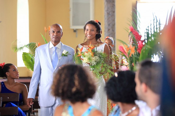 Death in Paradise - Season 5 - Flames of Love - Photos