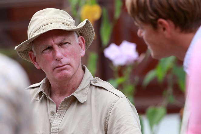 Death in Paradise - Season 4 - She Was Murdered Twice - Photos