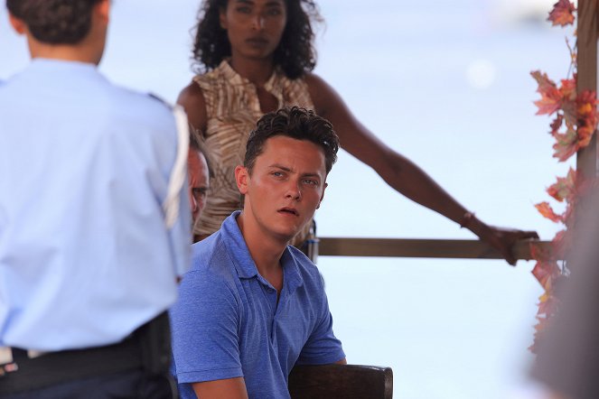 Death in Paradise - Season 4 - Damned If You Do... - Photos