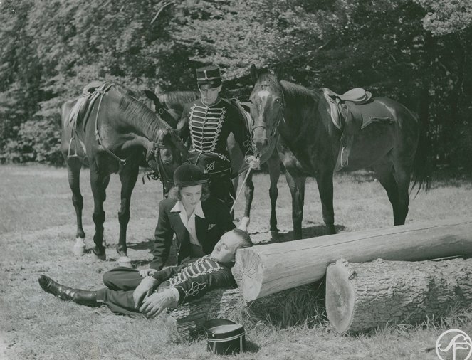 Löjtnantshjärtan - Photos - Sickan Carlsson, Gösta Kjellertz, Åke Söderblom