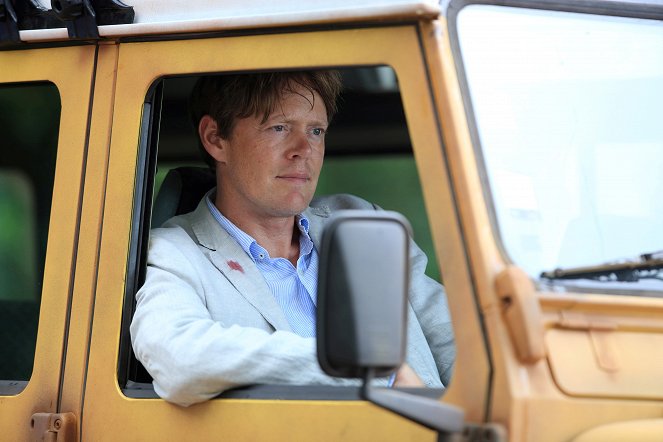 Death in Paradise - Stab in the Dark - Photos