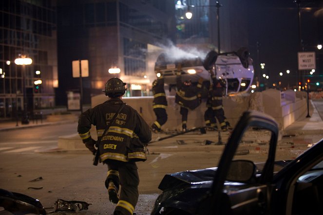 Chicago Fire - Professionelle Höflichkeit - Filmfotos