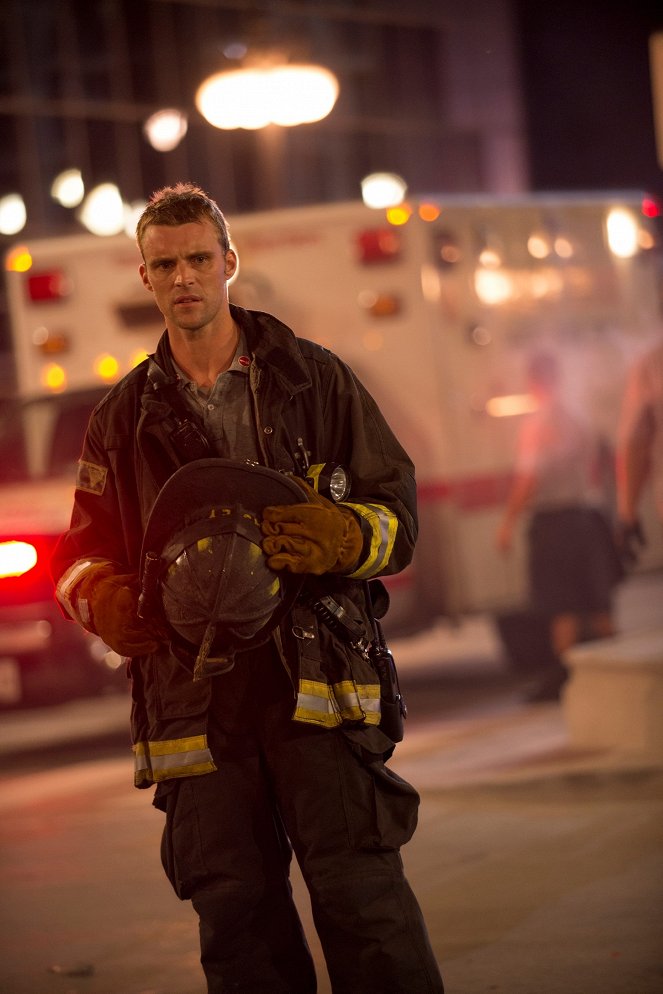 Chicago Fire - Professional Courtesy - De la película