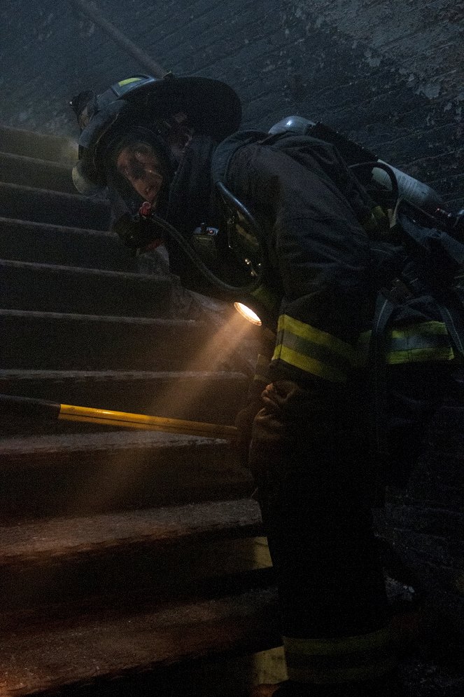 Chicago Fire - One Minute - Photos