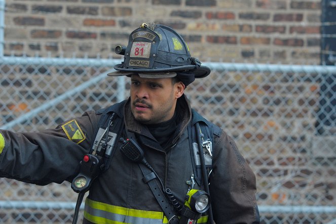 Chicago Fire - It Ain't Easy - Photos