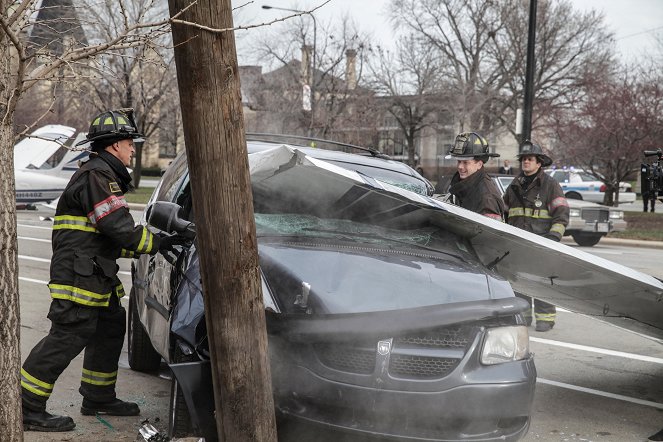 Chicago Fire - Season 1 - Harte Entscheidungen - Filmfotos