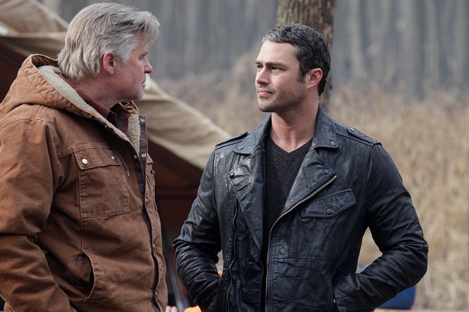 Chicago Fire - Warm and Dead - Photos