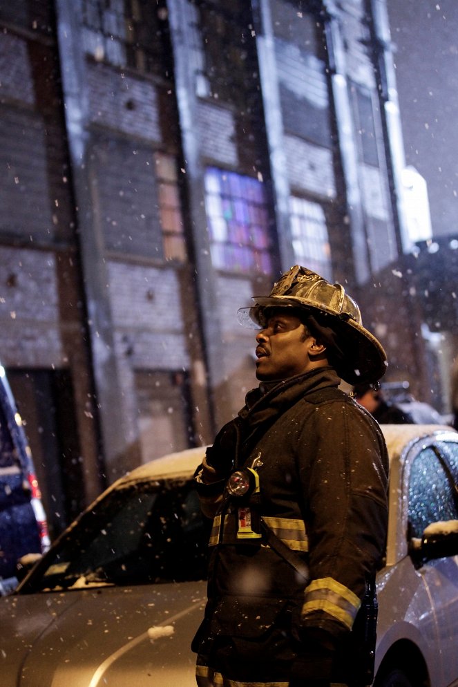 Chicago Fire - Season 1 - Entre deux feux - Film