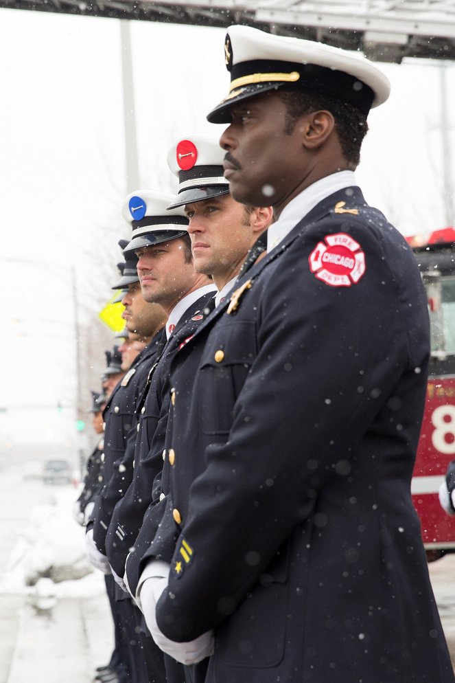 Chicago Fire - A Coffin That Small - Do filme