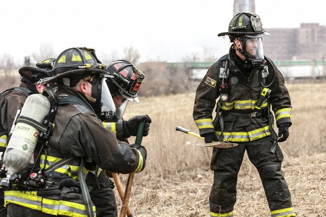 Chicago Fire - Season 1 - Retaliation Hit - Photos