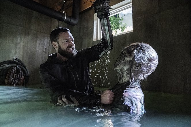 The Walking Dead - No Other Way - Photos - Ross Marquand