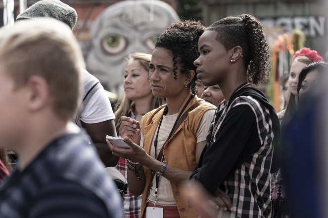 Živí mrtví - Nová strašidla - Z filmu - Lauren Ridloff, Angel Theory