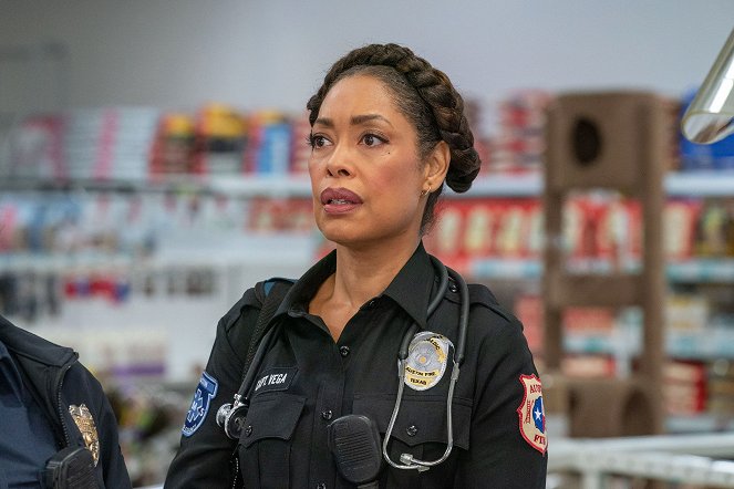 9-1-1: Lone Star - The Bird - Kuvat elokuvasta - Gina Torres