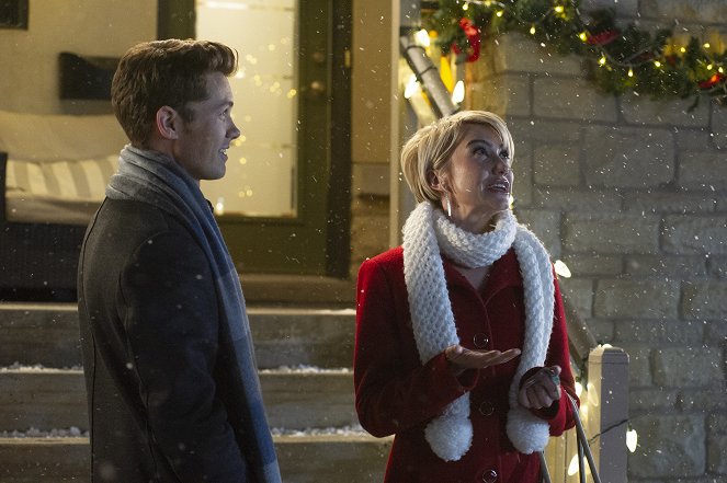 Christmas by the Book - Photos - Drew Seeley, Chelsea Kane