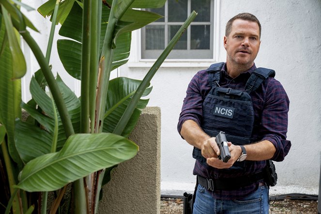 NCIS: Los Angeles - Under the Influence - Van film - Chris O'Donnell