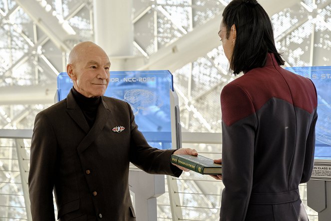 Star Trek: Picard - Season 2 - The Star Gazer - Photos - Patrick Stewart