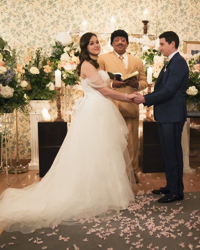 A Goldberg család - Season 9 - The Wedding - Filmfotók - Hayley Orrantia, Cedric Yarbrough, Sam Lerner