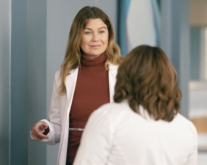 Grey's Anatomy - Season 18 - Living in a House Divided - Photos - Ellen Pompeo