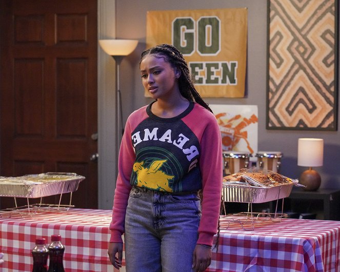 Grown-ish - Season 4 - Nemůžu tě nechat jít - Z filmu - Daniella Taylor