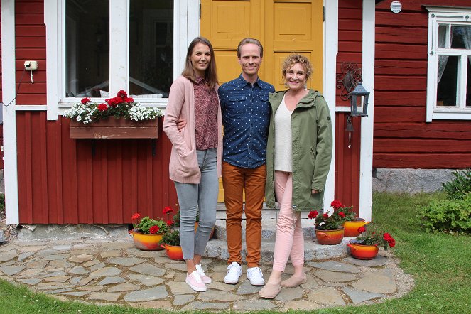 Suomen kaunein koti: Kesämökit - Promokuvat - Sini Rainio, Tero Pennanen, Hanna Sumari